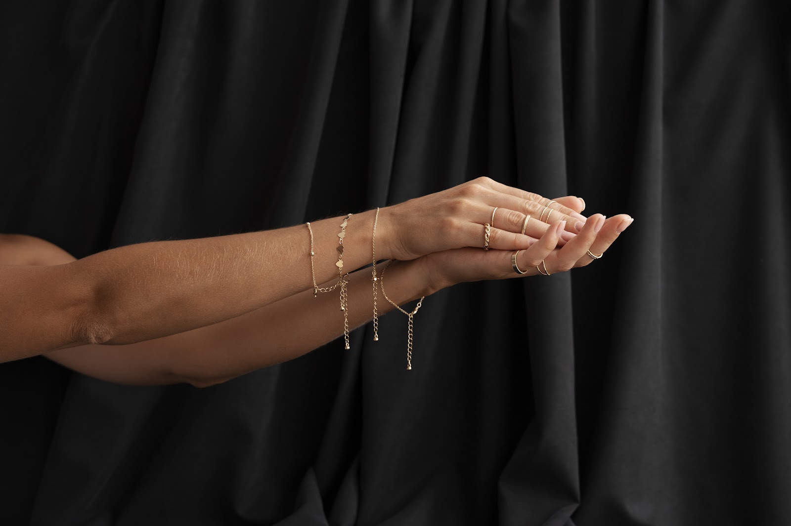 Pulseiras de Ouro: Como Elas Podem Transformar Seu Estilo?